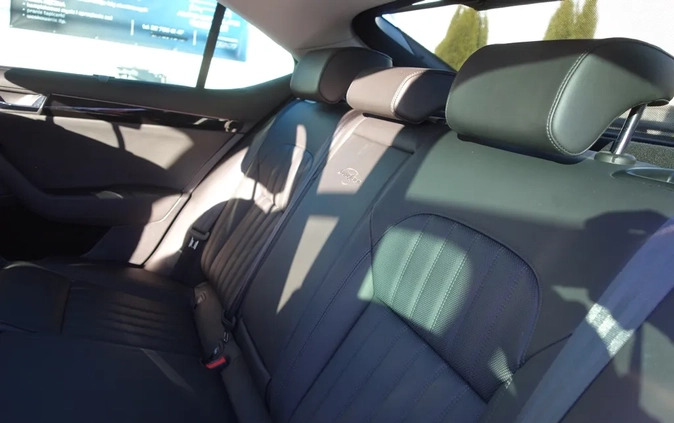 Skoda Superb cena 105000 przebieg: 69700, rok produkcji 2017 z Radzymin małe 232